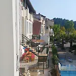 Oludeniz Hostel אולודניץ