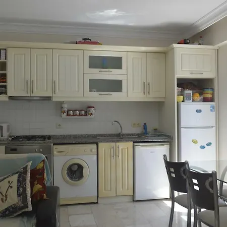 旅馆 Oludeniz Hostel *