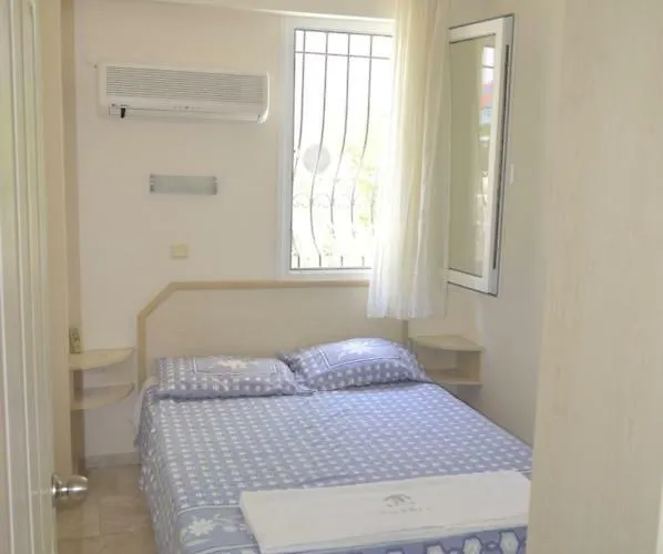 Дом отдыха Oludeniz Hostel Apartments/2 Bedroom Apartment With Swimming Pool *