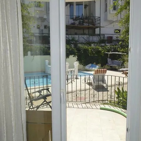 Дом отдыха Oludeniz Hostel Apartments/2 Bedroom Apartment With Swimming Pool